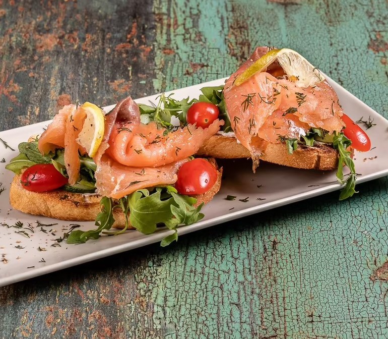 Bruschetta Salmon